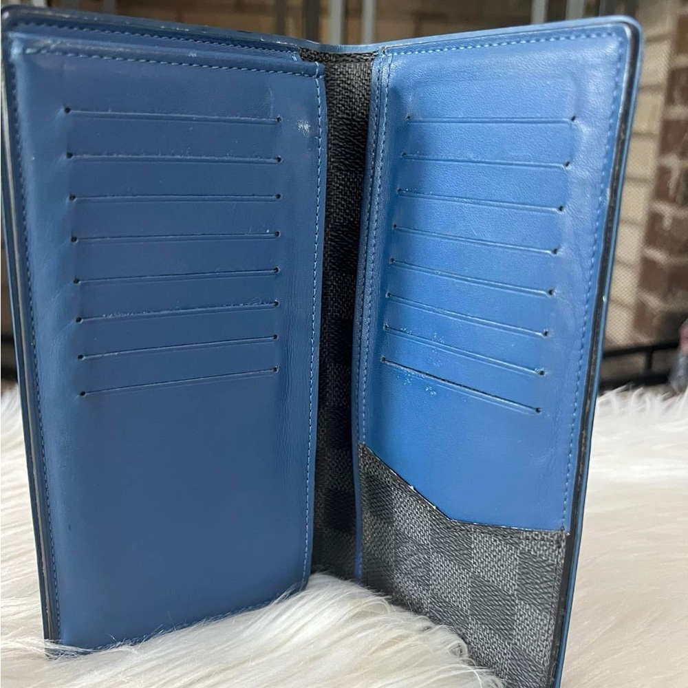 Louis Vuitton Brazza Wallet